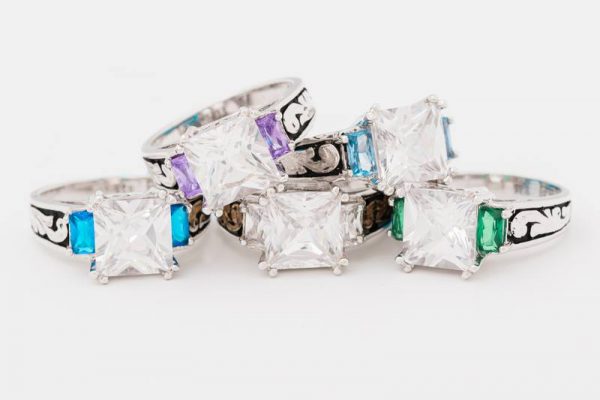 Ring 058