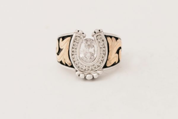 Ring 048