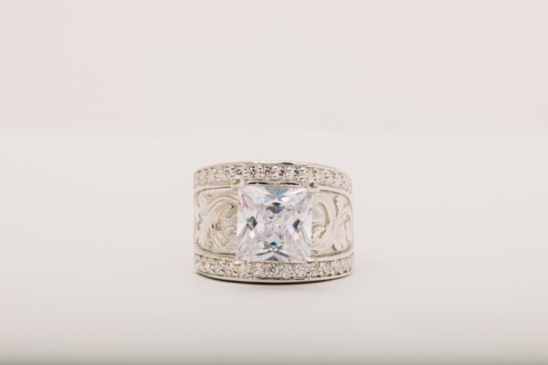 Ring 119