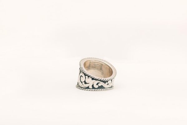 Ring 138